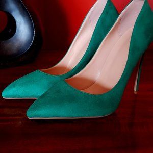 Green Faux Suede High Heels (4.5 Inch) - Size 10